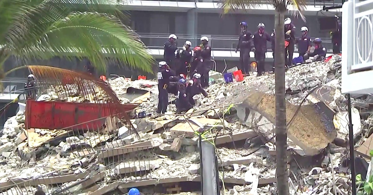 Florida condo collapse Loved ones cling to hope with 152 still missing