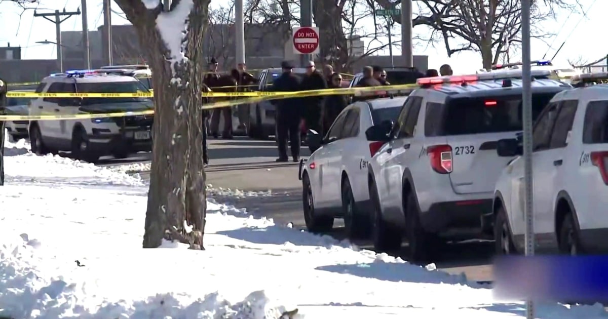 Shooting outside Iowa high school leaves 1 teenager dead