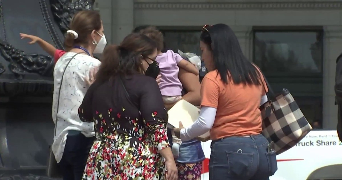 Bus of migrants sent by Texas Gov. Greg Abbott arrives in DC