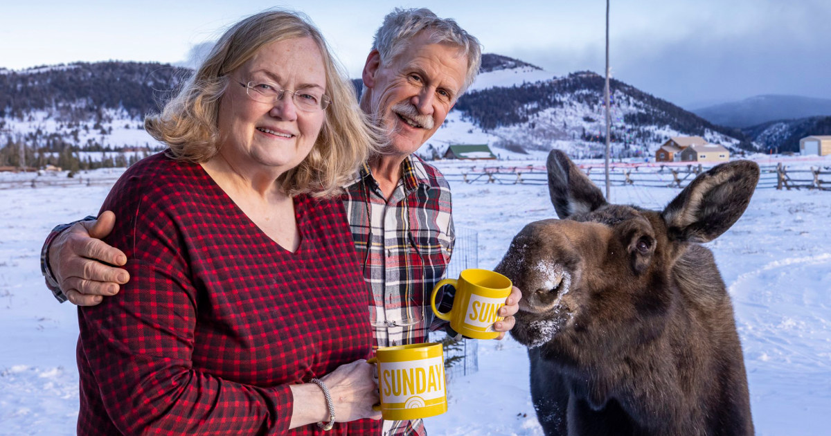 Fans in Wyoming take Sunday Mugshots with a fourlegged friend!