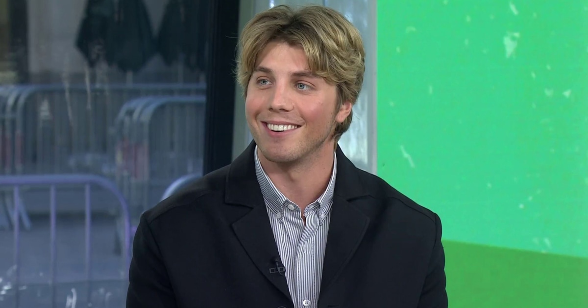 Lukas Gage talks Season 4 of ‘You,’ ‘White Lotus’
