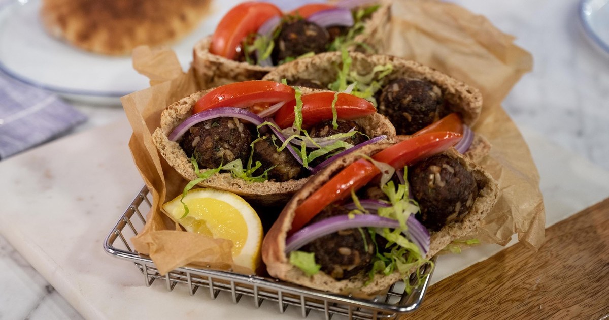 Air fryer meatballs with Tzatziki sauce: Get the recipe!