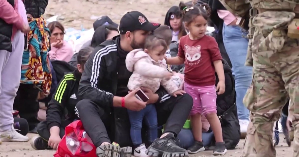 Federal judge blocks Biden plan to deal with migrant influx