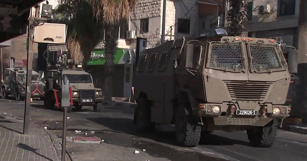 Israel presses ahead with military offensive