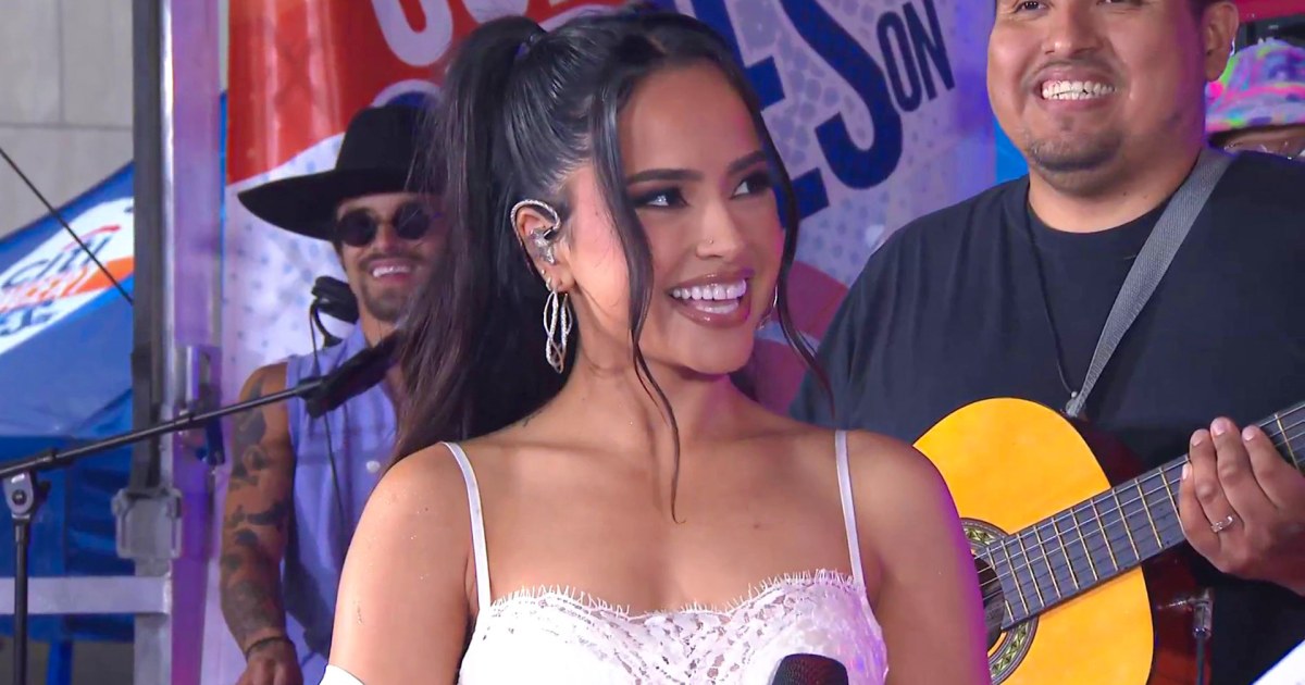 Becky G talks new 'Esquinas' album, family, first-ever tour