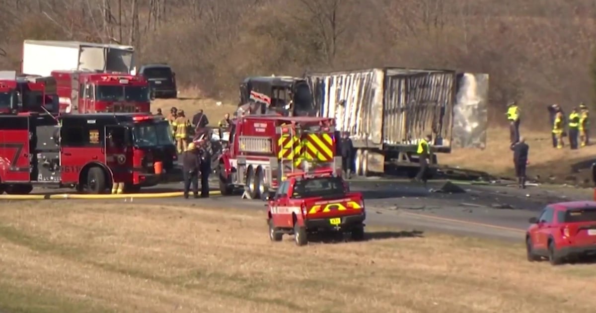 Multivehicle crash in Ohio leaves 6 dead including 3 teens
