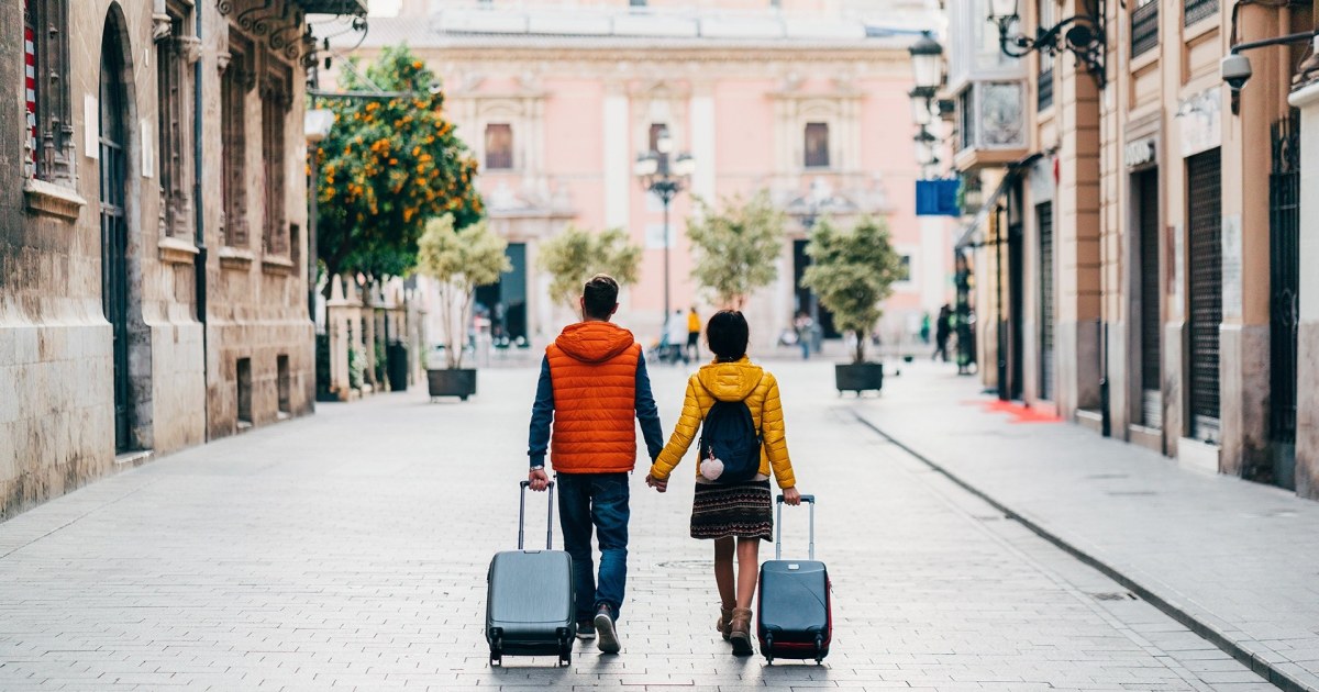 Travel Tuesday 2023 Tips and tricks to save on you next vacation