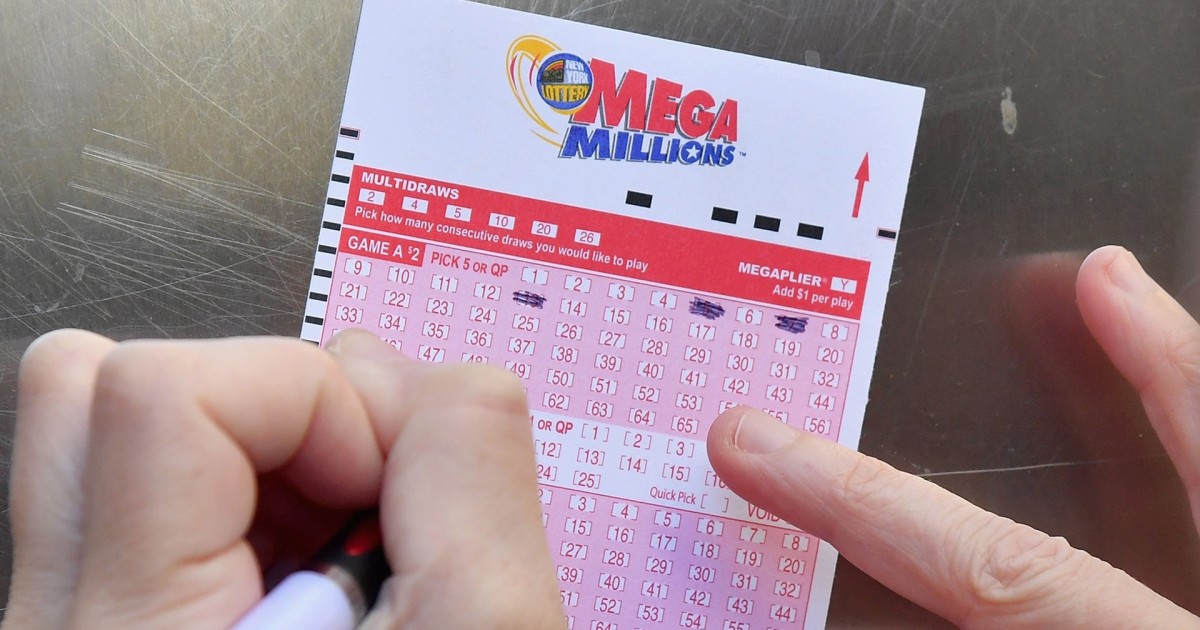 Mega Millions jackpot climbs to 525 million