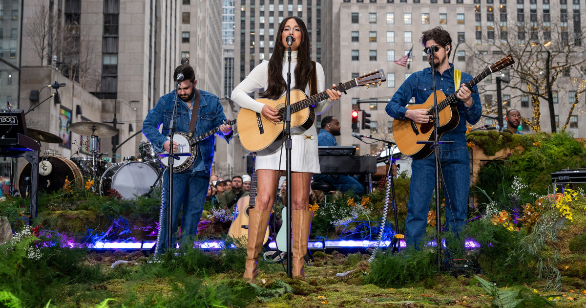 Kacey Musgraves performs hit ‘Slow Burn’ live on TODAY