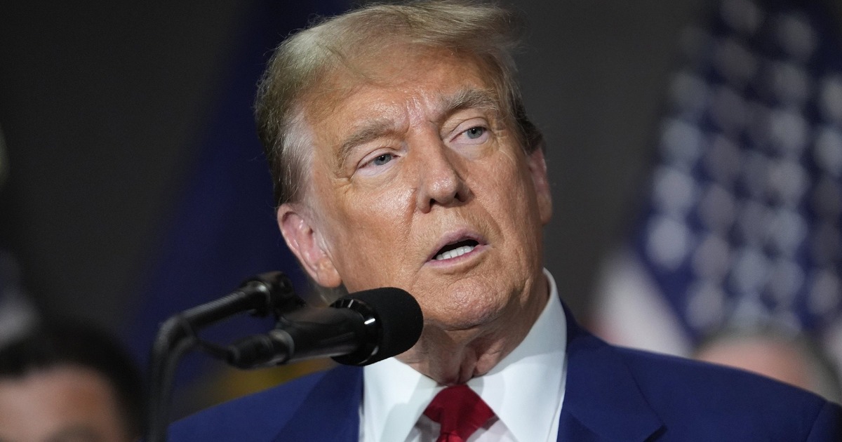 New poll shows Donald Trump leading Biden in 6 key swing states