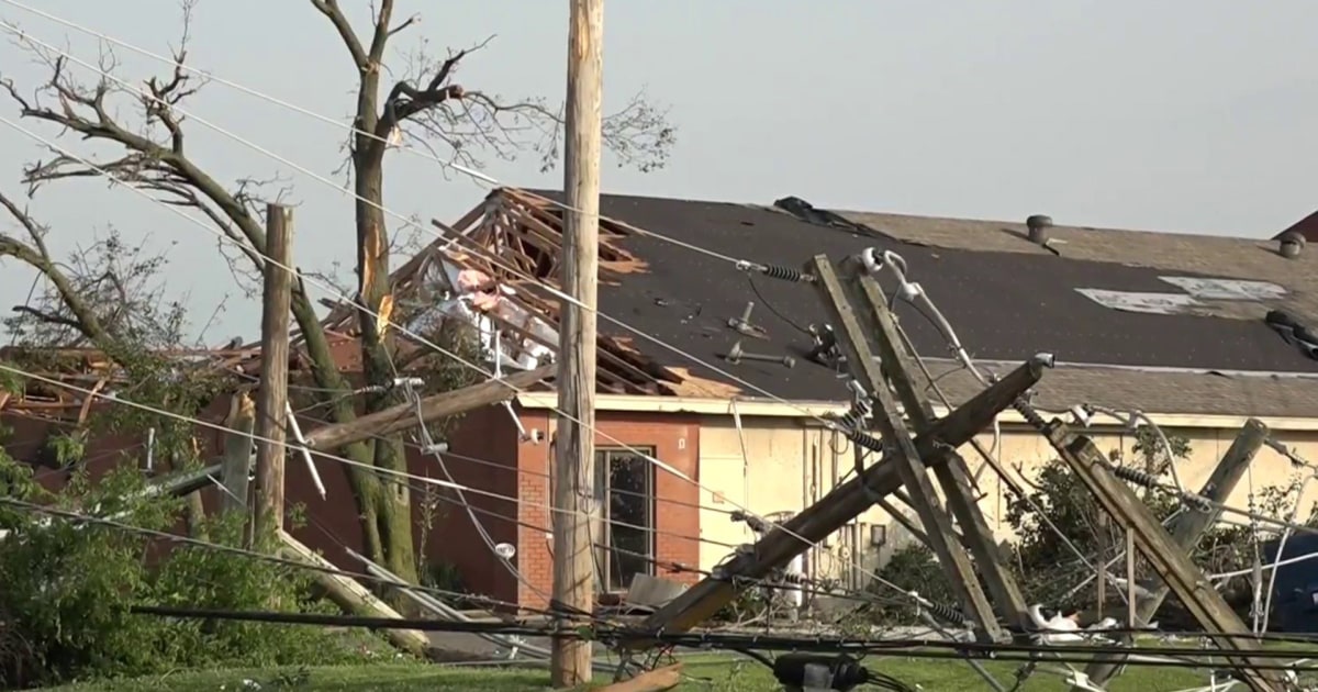 Destructive tornadoes tear deadly path across South