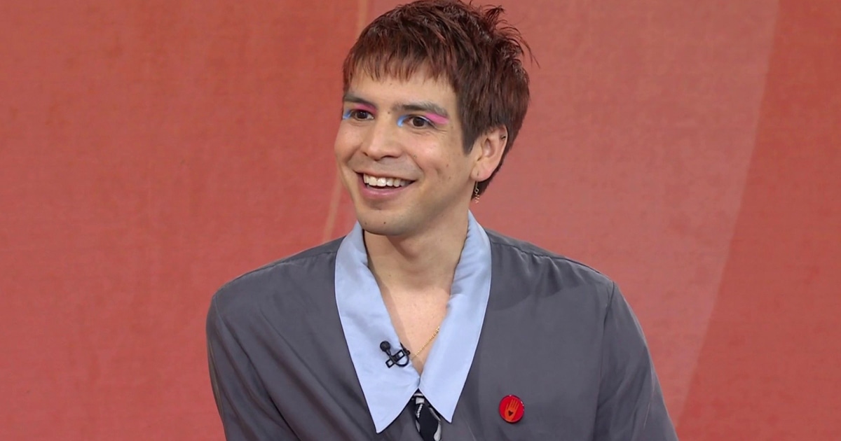 Julio Torres talks ‘Fantasmas’ series, ‘Avatar’ font change