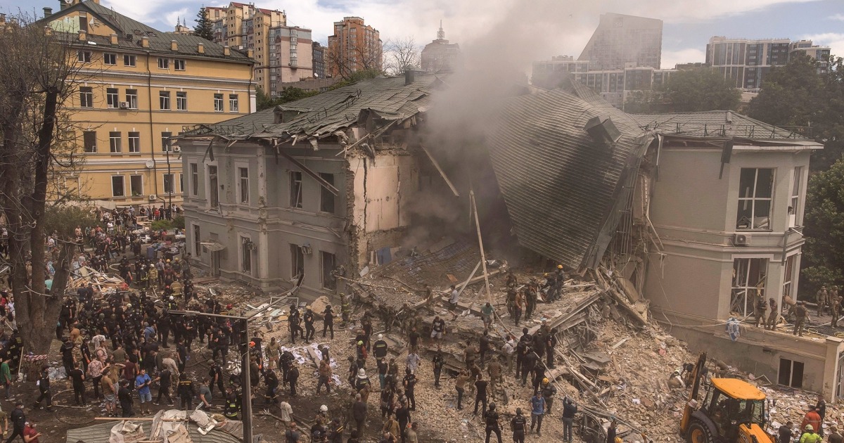 Russian missiles hit Ukrainian children's hospital in deadly attack