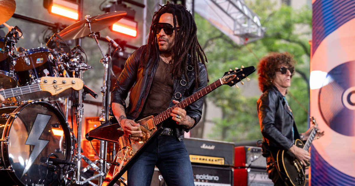 Lenny Kravitz presents his new song “Paralyzed” on TODAY