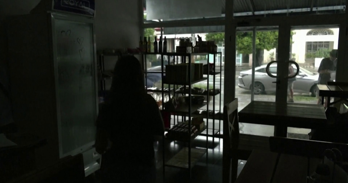 Cuba power outage leaves entire island without electricity
