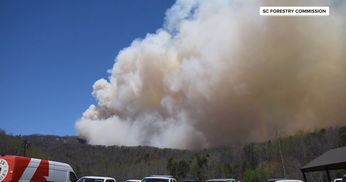Crews Struggle To Gain Upper Hand On Wildfires In The Carolinas