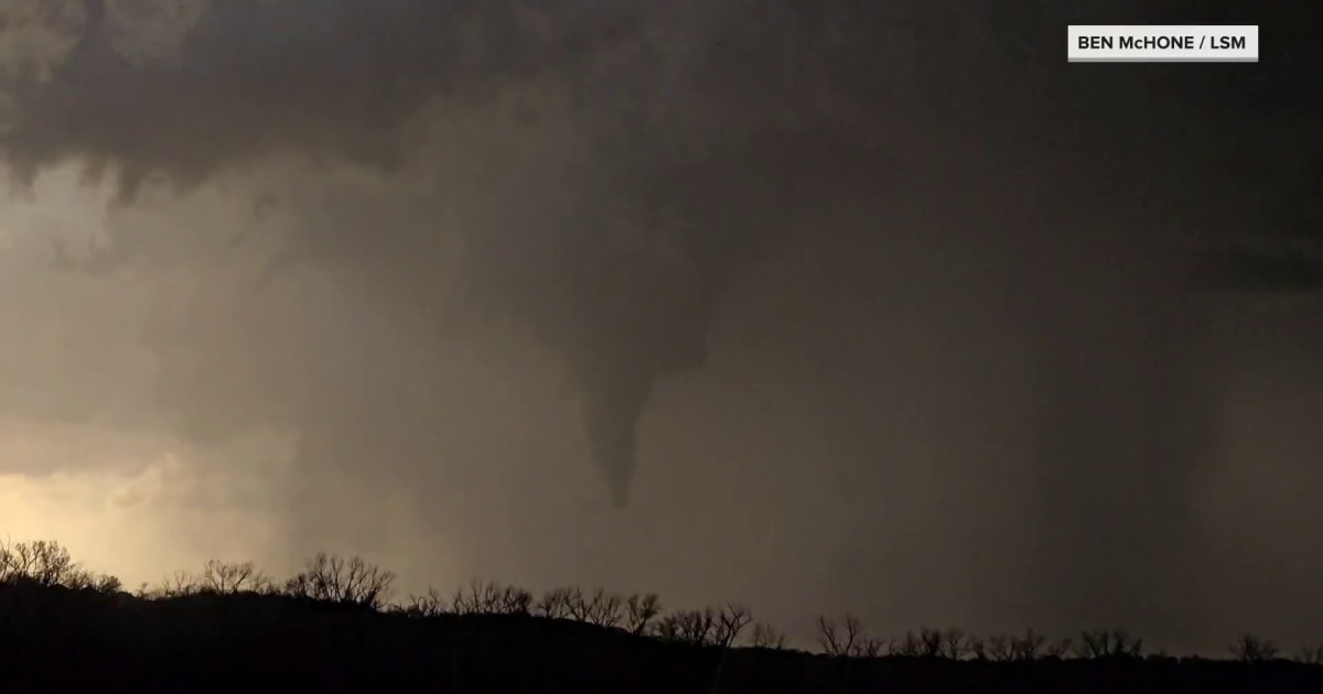 Severe storm system rolls through central US over Easter weekend