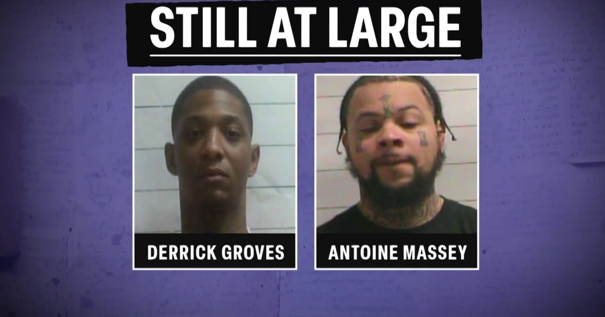 Officials Say They Are ‘Closing in’ on 2 Escaped Inmates