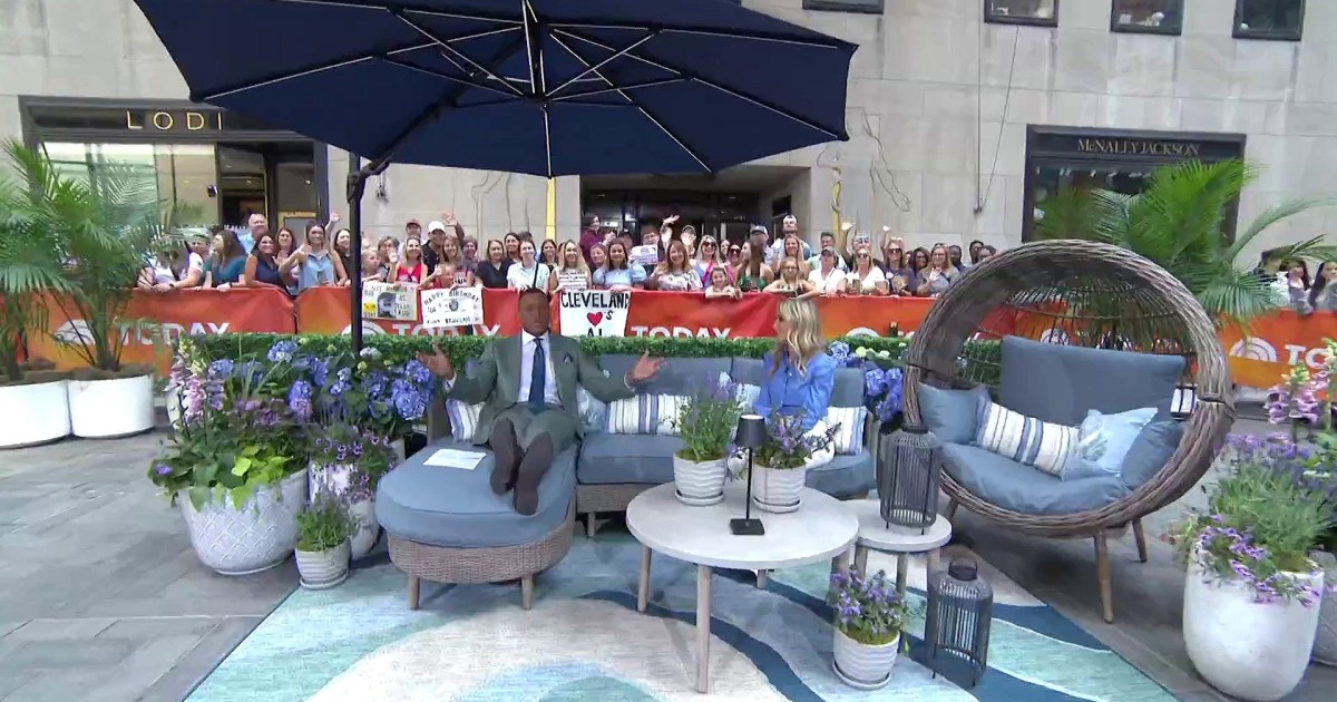 Shop This Furniture and Décor to Transform Your Outdoor Space