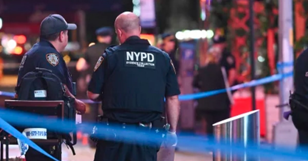 3 People Wounded After Gunman Opens Fire in Times Squares