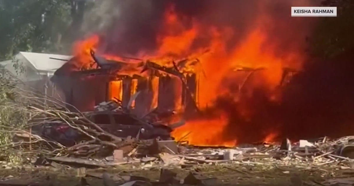 Explosion Levels Homes in St. Louis Neighborhood