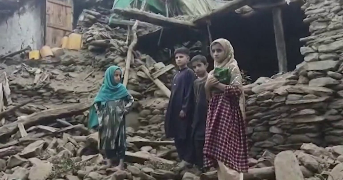 Massive Earthquake Rattles Afghanistan, Killing 800