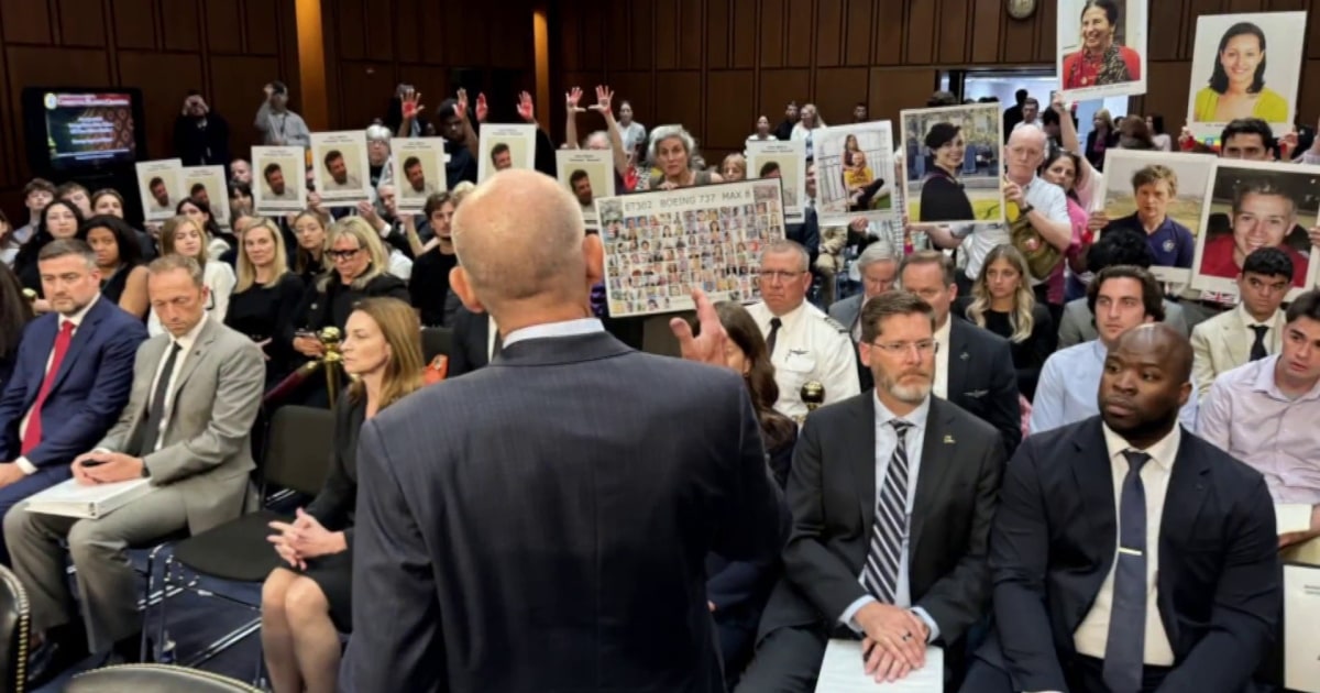 Families of Boeing Crash Victims to Plea for Federal Prosecution