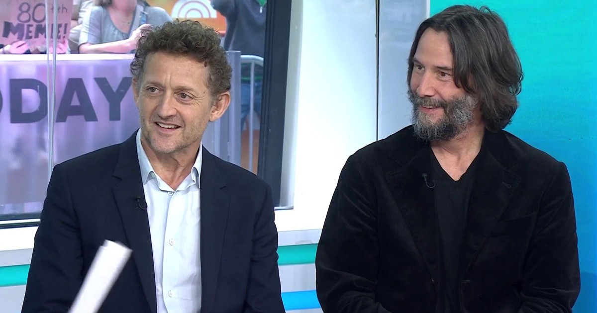 Keanu Reeves and Alex Winter Talk Revival of 'Waiting for Godot'