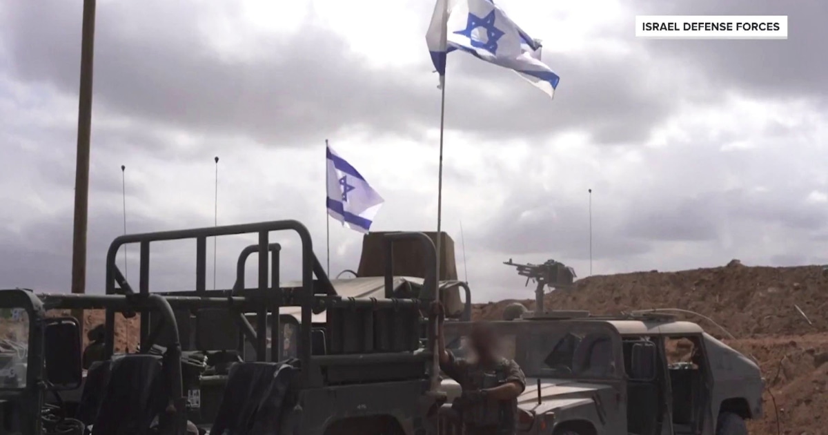 Israel Says Ceasefire Is in Effect as Troops Pull Back From Gaza