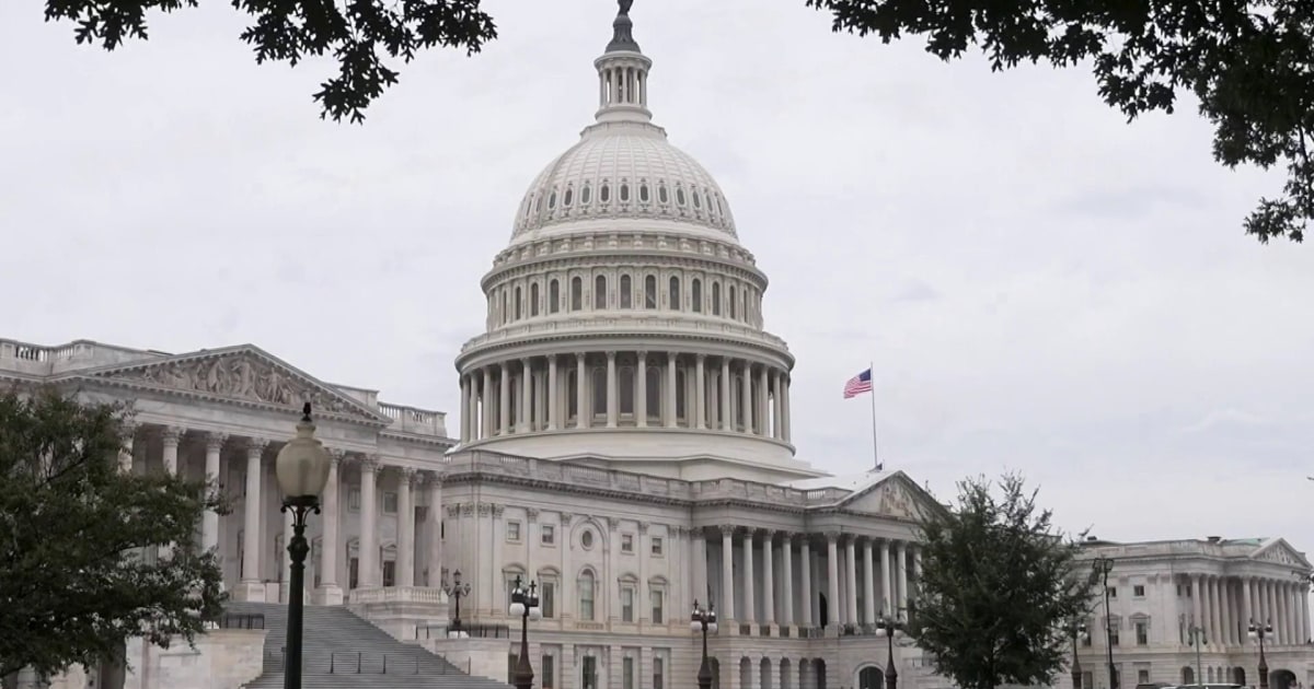 Flight Delays Pile Up, Food Assistance to Expire Flight Delays Pile Up, Food Assistance to Expire
