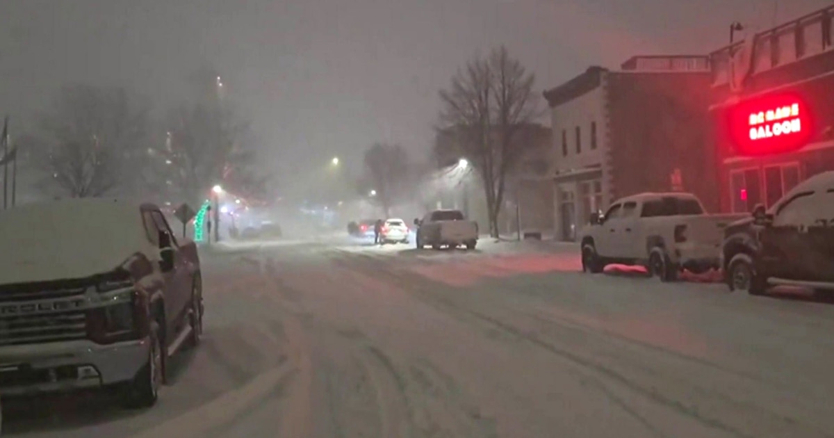 Winter Storm Threatens Northeast With First Snow of the Season