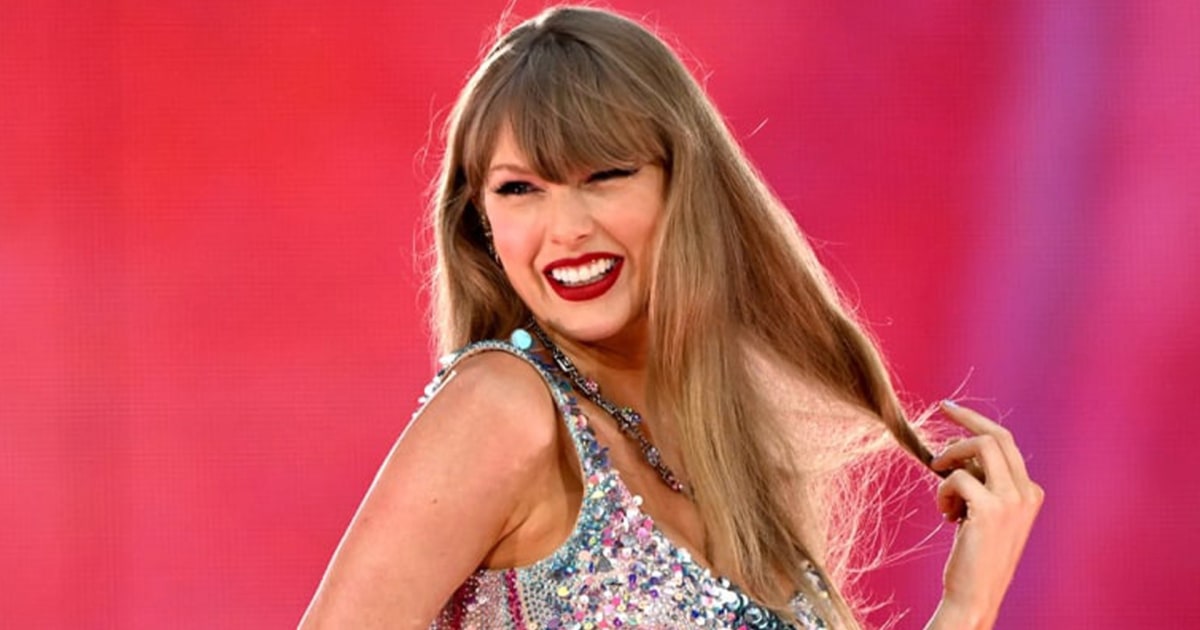Taylor Swift Gives Rare Comment About Her Past Relationships