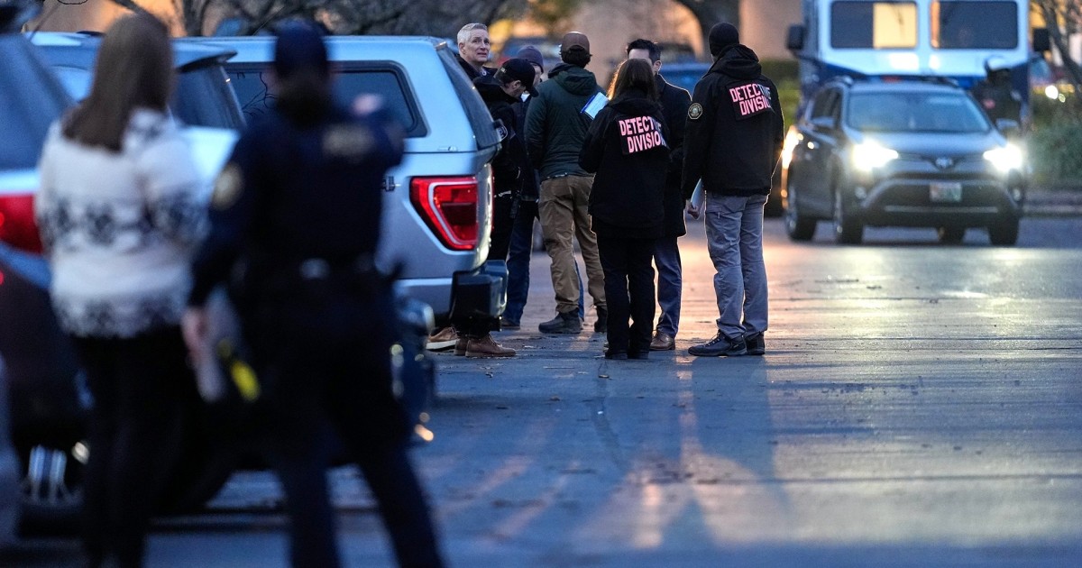 Border Patrol Agents Shoot 2 People During Traffic Stop in Oregon Border Patrol Agents Shoot 2 People During Traffic Stop in Oregon
