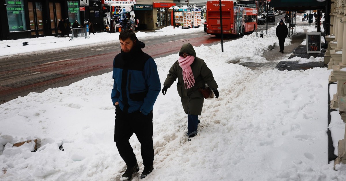 Bitter Cold Temperatures Grip US as New Winter Storm Develops