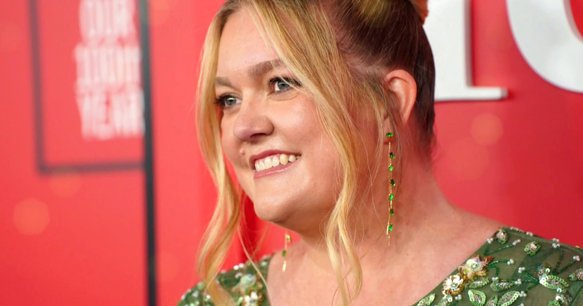 Author Colleen Hoover Shares Update on Cancer Journey