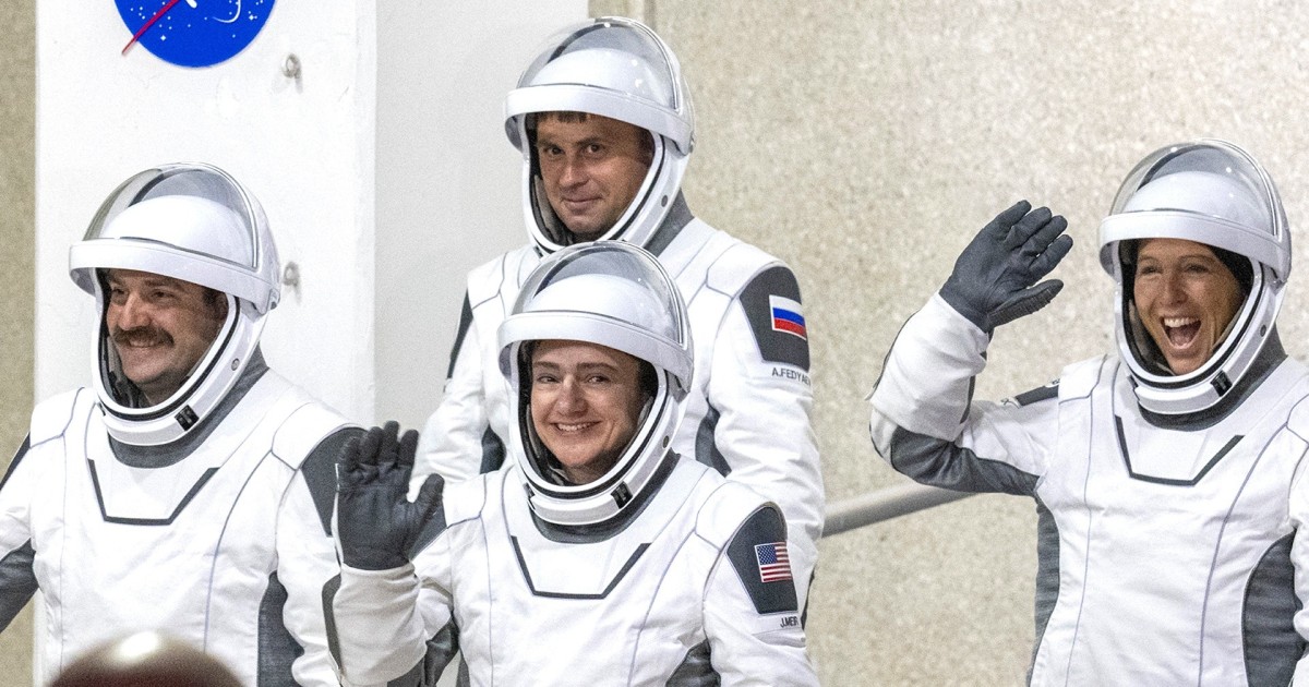 4 Astronauts Launch to Replace Crew-11 After Medical Evacuation