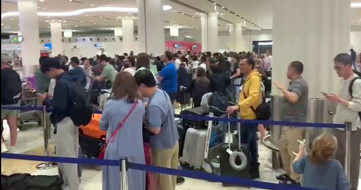 Thousands of Americans Still Stranded as Iran War Spreads