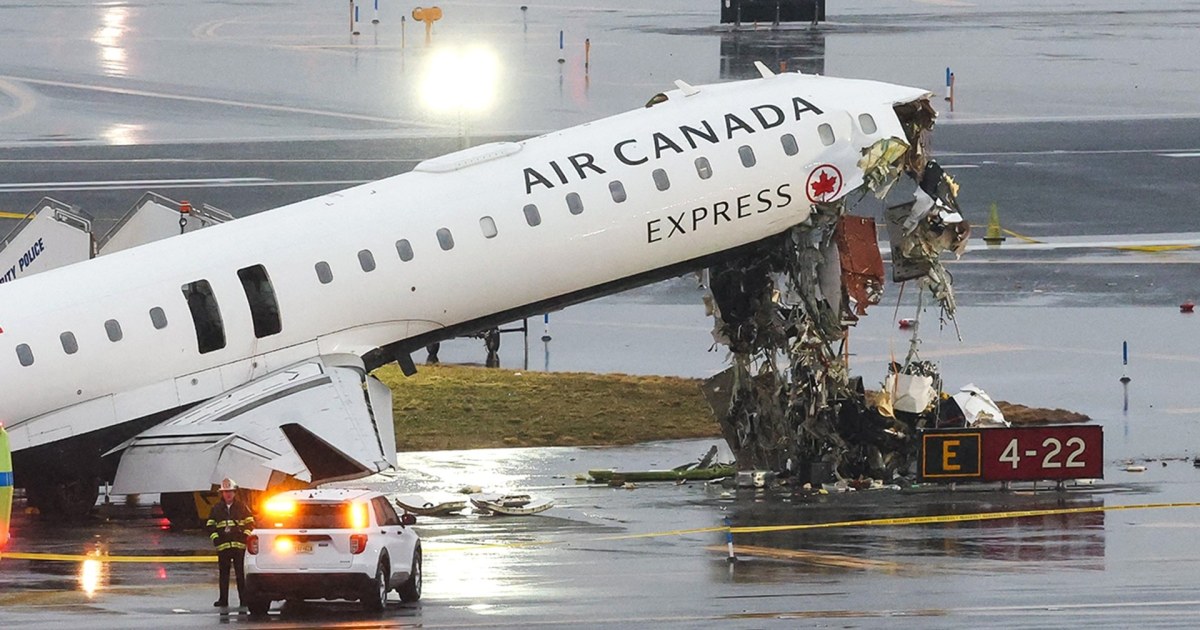 Air Canada Crash Investigators Probe LaGuardia Control Tower