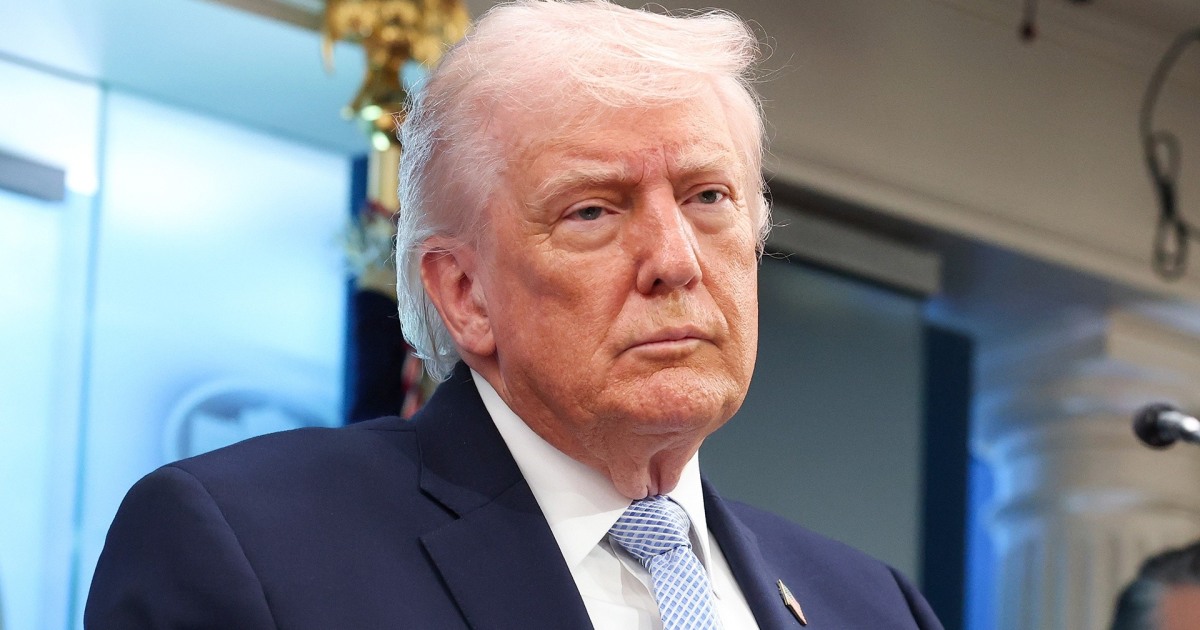 Trump Vows to Target Iranian Civilian Infrastructure if No Deal