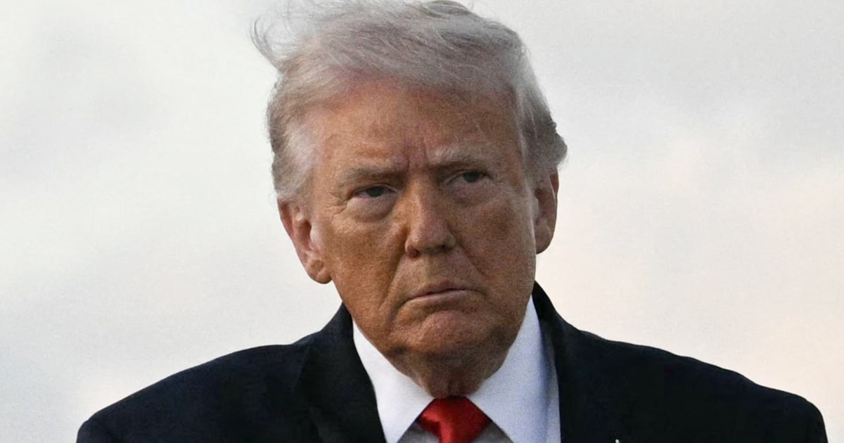 Trump Says US Navy Will Blockade Hormuz in Major Escalation