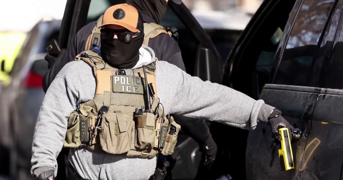 ICE Halts Most Vehicle Stops After Fatal Texas, Maine Shootings