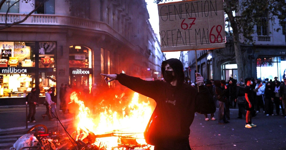 Violent protests grip France