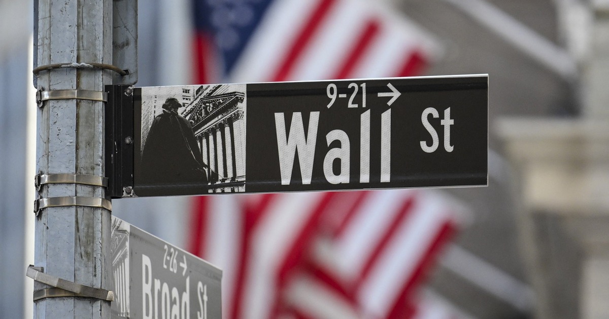 Tech Stocks Plummet; Hackers Steal Over $6B in Cryptocurrency