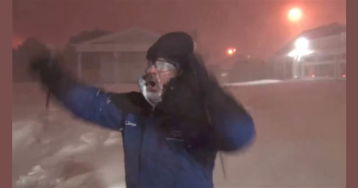 Watch Weather Channel'S Jim Cantore Have The Most Fun Ever In Thundersnow