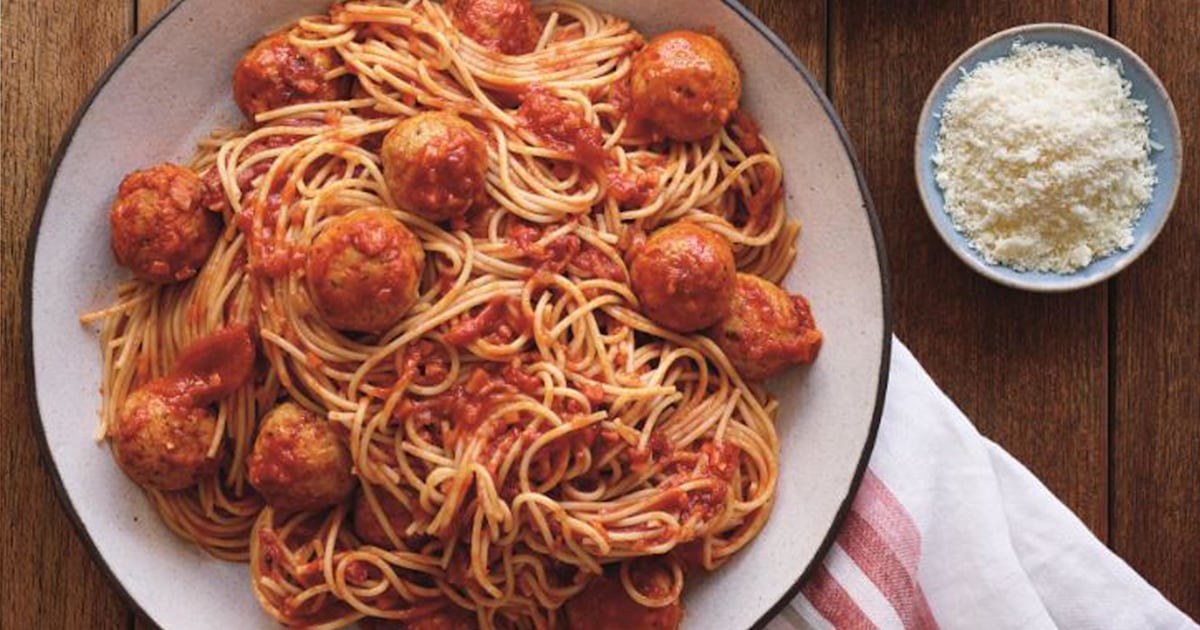 Healthy spaghetti with meatballs, pasta under 500 calories