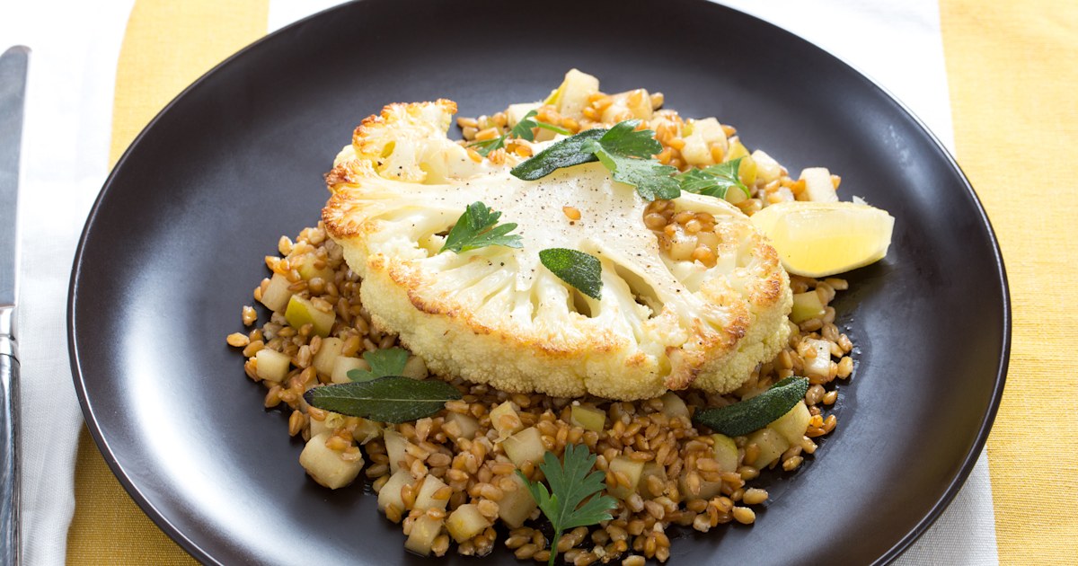 This cauliflower steak recipe is an easy vegetarian dinner