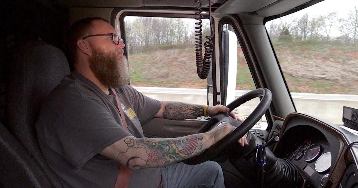 Trucker loses 65 pounds by cooking vegan meals on the road