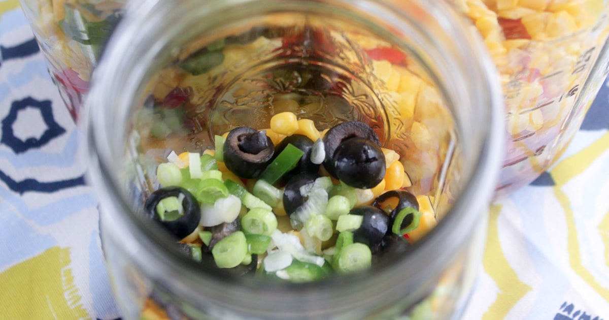 This Mason jar taco salad is the perfect portable, healthy lunch
