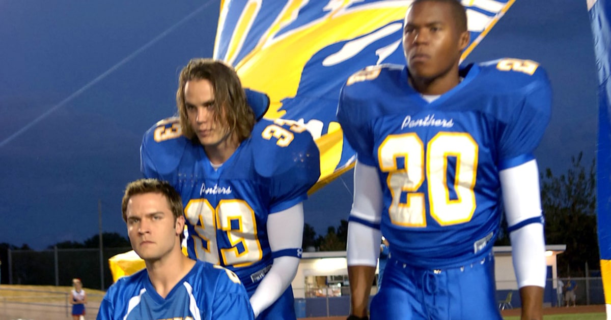 'Friday Night Lights' stars reunite for adorable photo with Scott