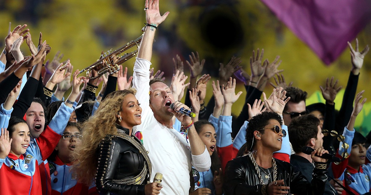 At Super Bowl, Coldplay shows some Hindi love! - The Economic Times